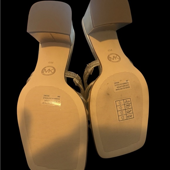 Michael Kors Gold Slip in NWT size 6 - Picture 2 of 5